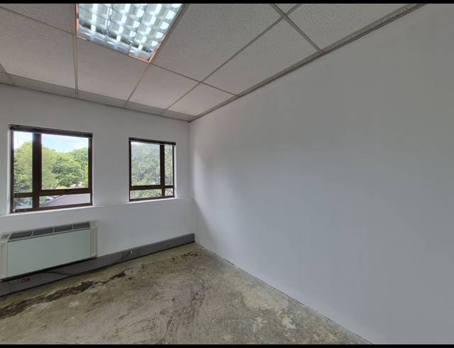 320M² OFFICE TO LET IN HYDE PARK